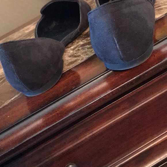 🆕 Black Suede flats. - Picture 4 of 7